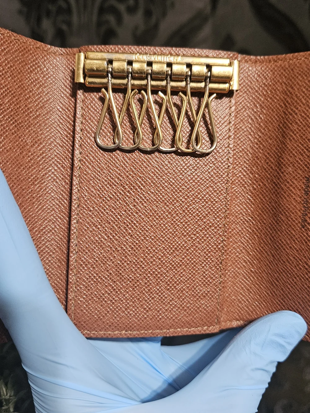 Authentic Louis Vuitton Keyholder Monogram Canvas - Picture 5 of 11